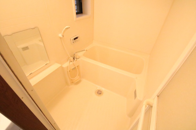 バス・シャワールーム　※別室の参考写真の為、現況優先です。