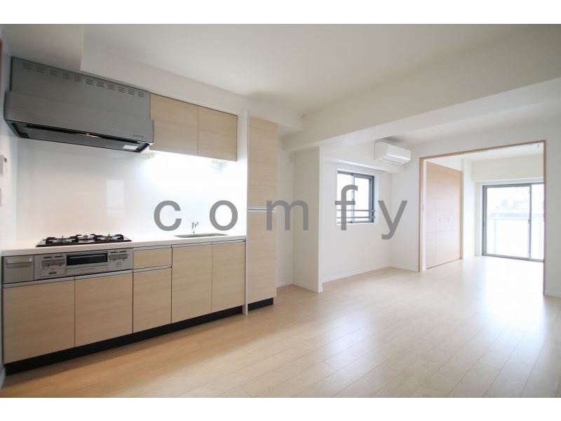 居室・リビング　１３．４帖のＬＤＫ