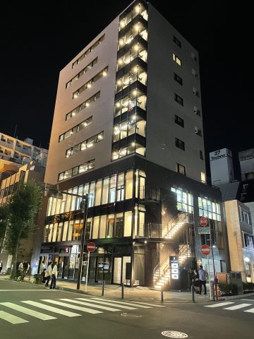 建物外観　夜Ver