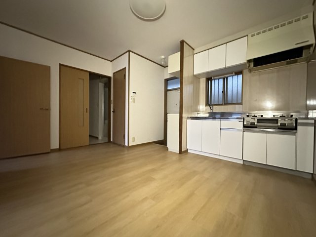 居室・リビング　同物件別部屋参考写真です。