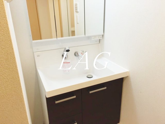 洗面設備　洗面台です。