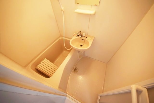 バス・シャワールーム　別部屋参考写真