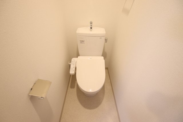 トイレ　別室の参考写真です。※現況優先