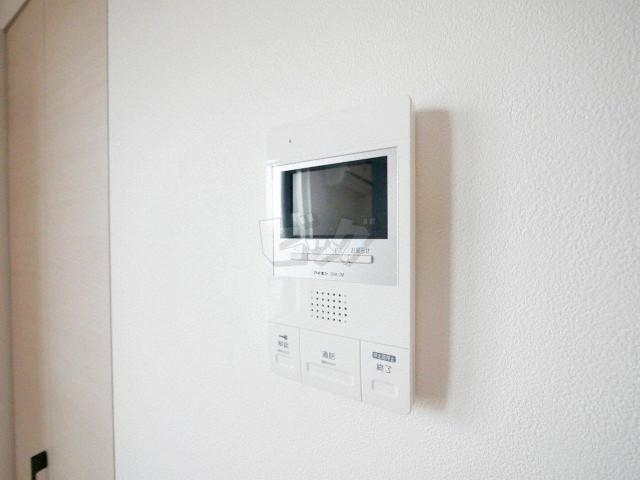 セキュリティ　来客の顔が見えて安心！TVモニターホン付きです♪