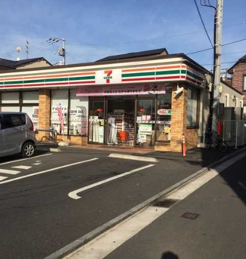 コンビニ　セブンイレブン 横浜伊勢町3丁目店（コンビニ）まで231m