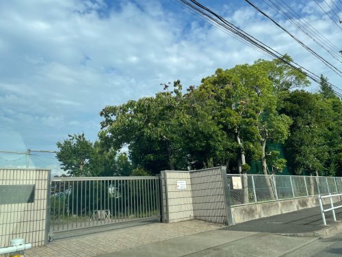 中学校　名古屋市立日比津中学校（中学校）まで408m