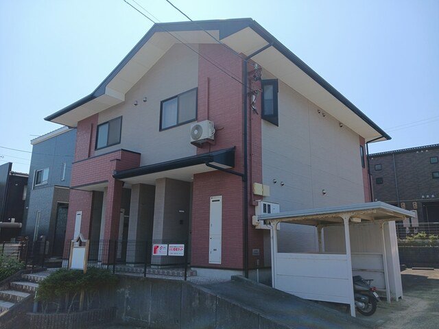 建物外観　外観は落ち着いています