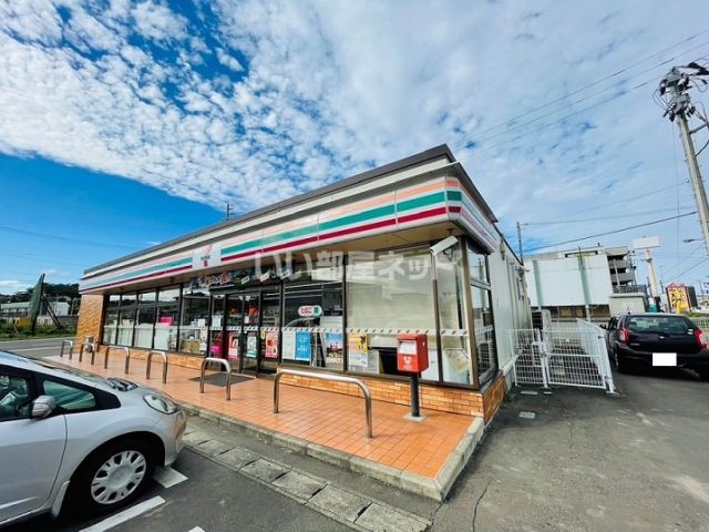 コンビニ　セブンイレブン　名取飯野坂店（コンビニ）まで400m