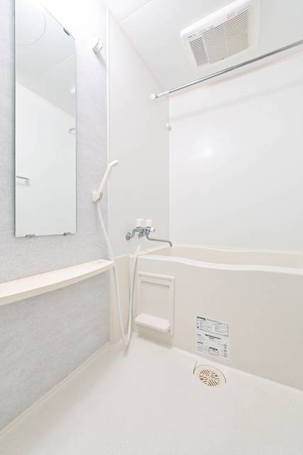 バス・シャワールーム　他号室　同施工参考写真