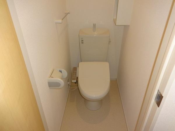トイレ　※同じ施工会社の別物件の写真です