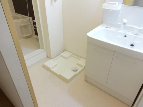 洗面設備　※同じ施工会社の別物件の写真です