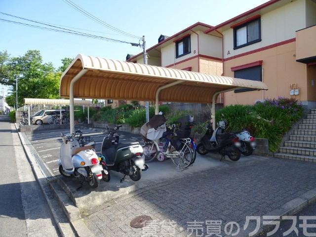 その他共有部分　屋根付き駐輪場