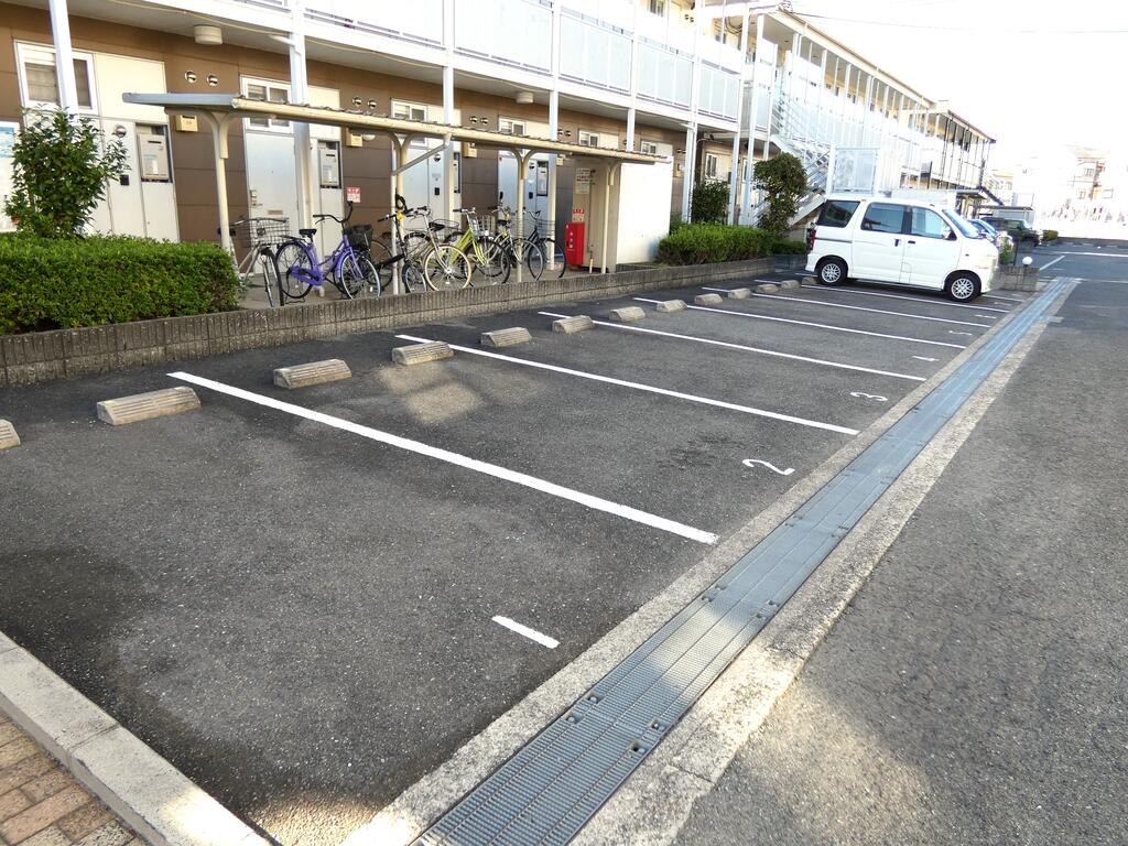 駐車場　敷地内に駐車場を完備です☆（要確認）