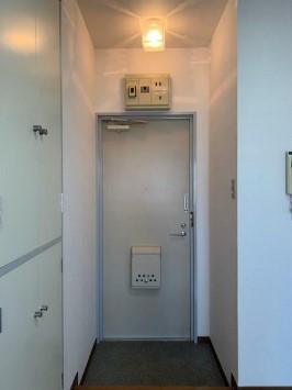 玄関　玄関