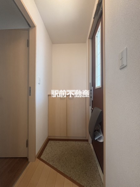 ショコラ神埼D棟の玄関写真