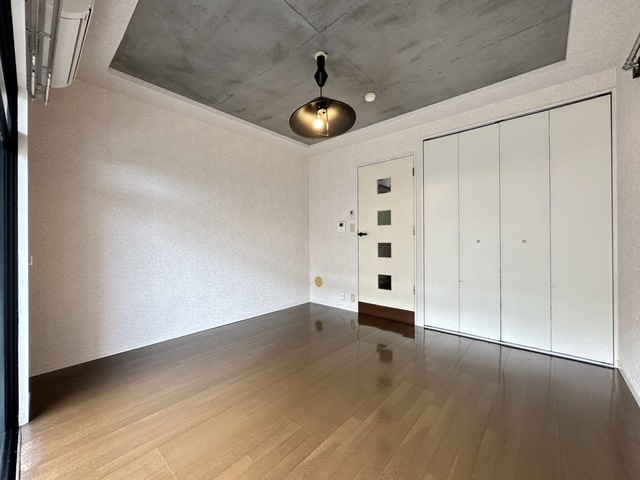 居室・リビング　別部屋参考写真です