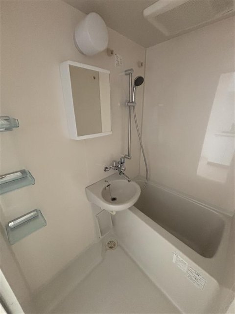 バス・シャワールーム　※別部屋参照