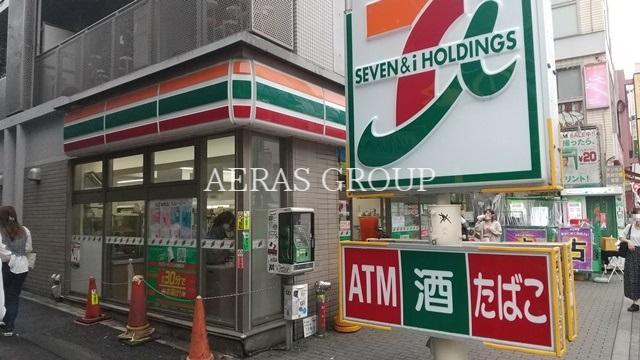 コンビニ　セブン-イレブン 新宿新大久保駅前店（コンビニ）まで70m