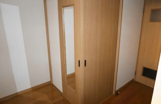 収納　扉を閉めるとキッチン収納♪