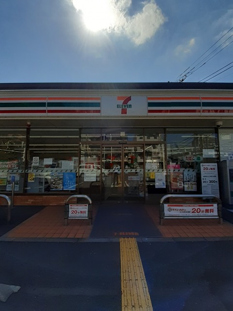 コンビニ　セブンイレブン上馬２丁目店（コンビニ）まで92m