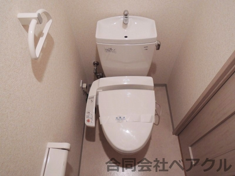 トイレ　落ち着いたトイレです