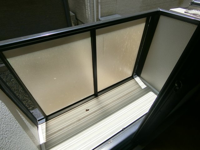 バルコニー　他のお部屋の参考写真となります。