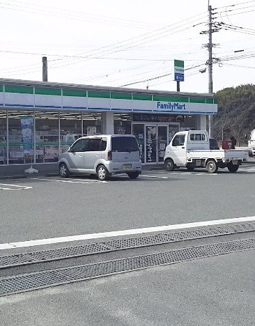 コンビニ　ファミリーマート玉名石貫店（コンビニ）まで1260m