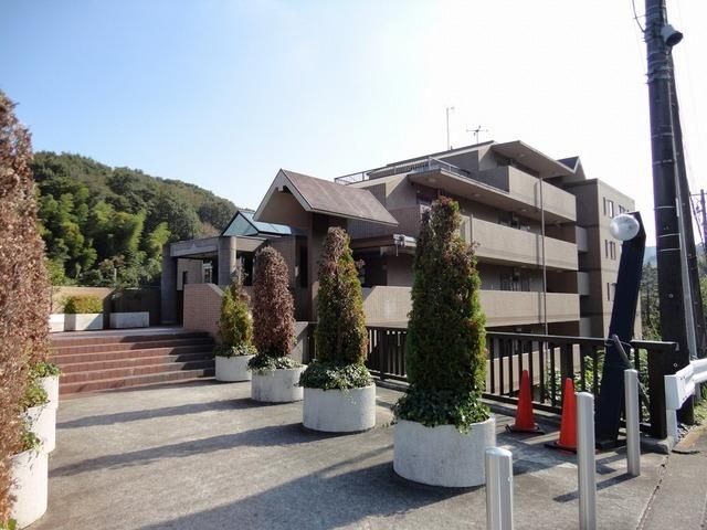 エントランス　★オートロック付きマンションです★