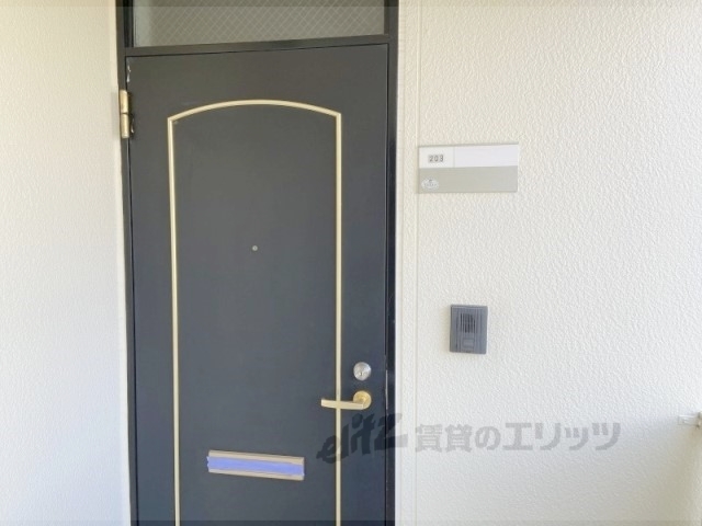 玄関　インターホン