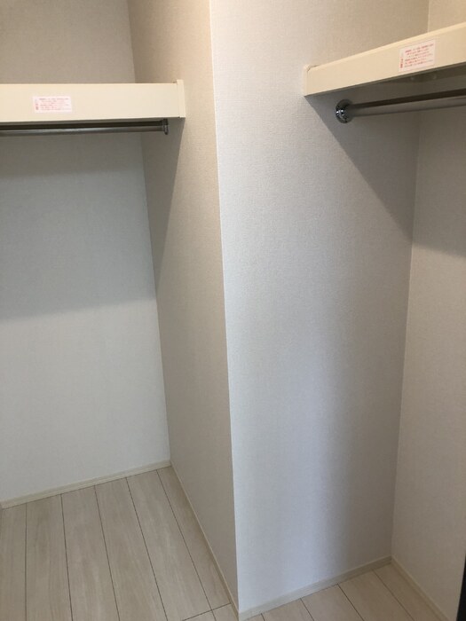 収納　ウォークインクローゼット
