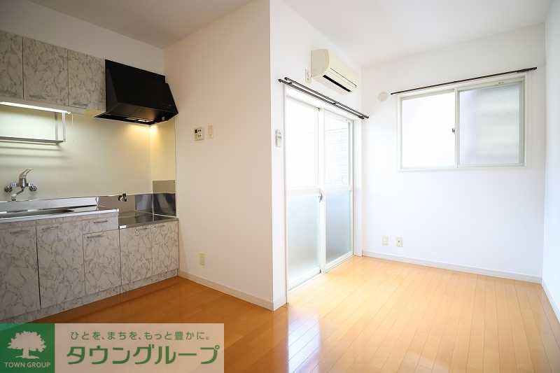 レジアス唐人町の居間写真