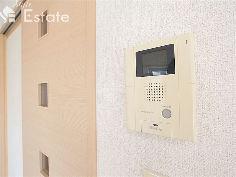 セキュリティ　モニター付きインターホン