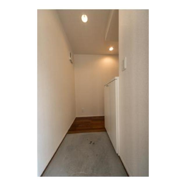 玄関　※写真は同タイプ住戸です。