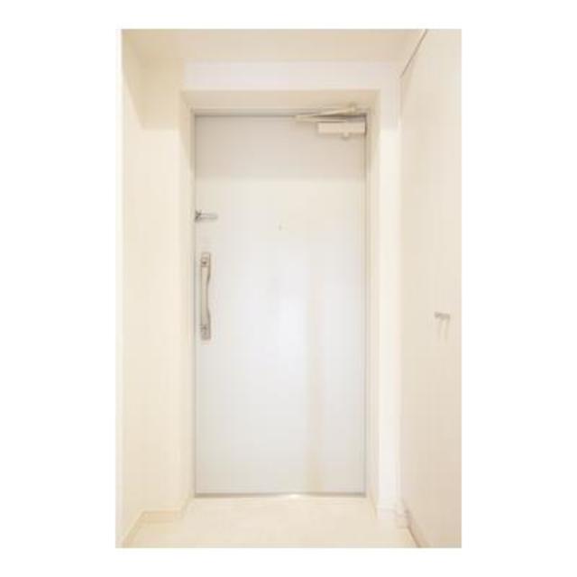 プリムベール新田の玄関写真
