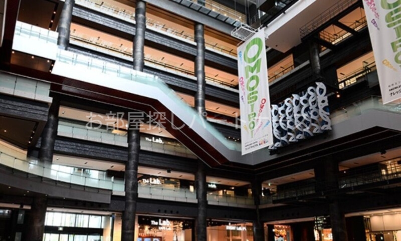 ショッピングセンター　グランフロント大阪北館（ショッピングセンター）まで1078m