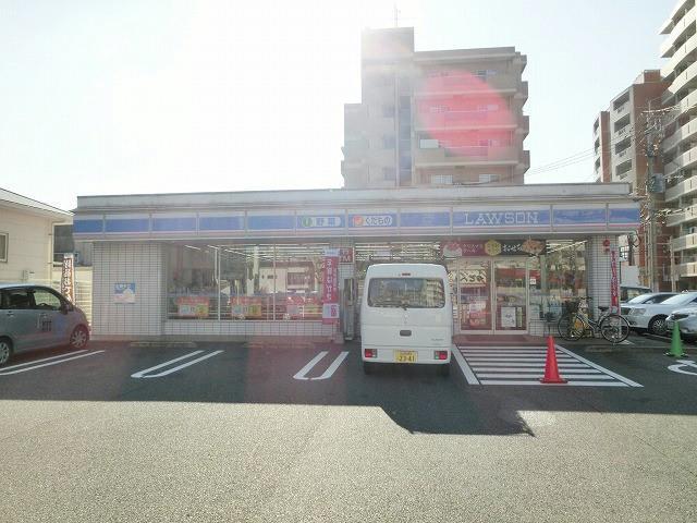 コンビニ　ローソン片野新町店（コンビニ）まで610m