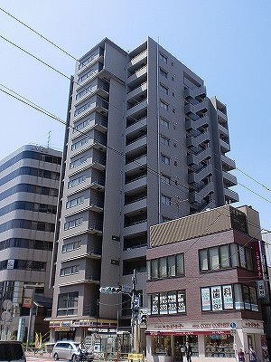 品川区平塚のマンションの建物外観