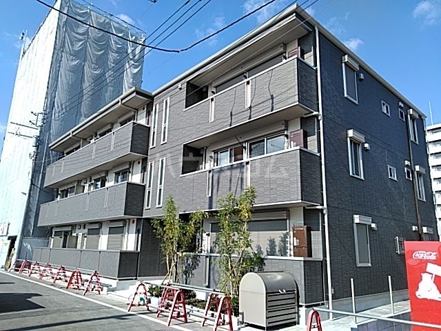 東京都足立区六町１の賃貸アパートの外観