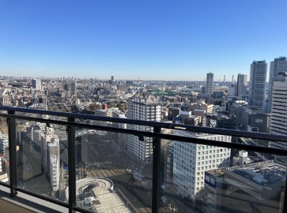 【横浜市神奈川区鶴屋町のマンションのバルコニー】