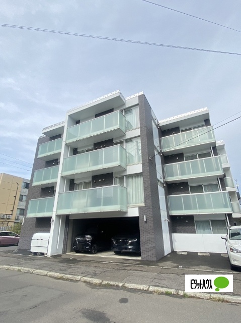 札幌市西区発寒六条のマンションの建物外観