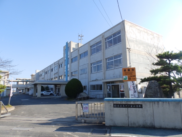 【鈴鹿市池田町のアパートの小学校】