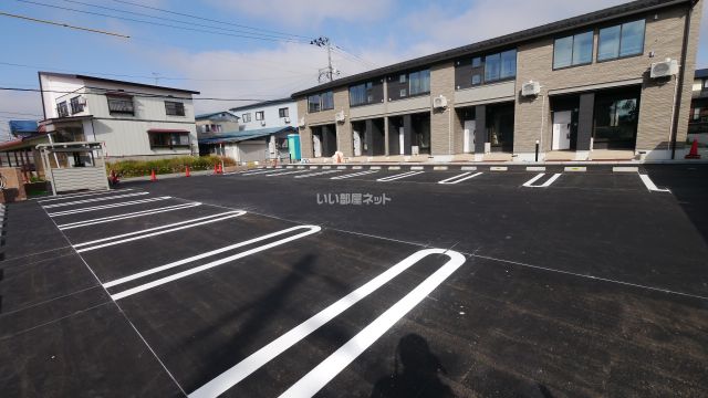 【コンフォルト中道の駐車場】