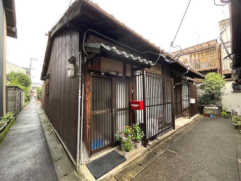 太秦辻ケ本町貸家の建物外観