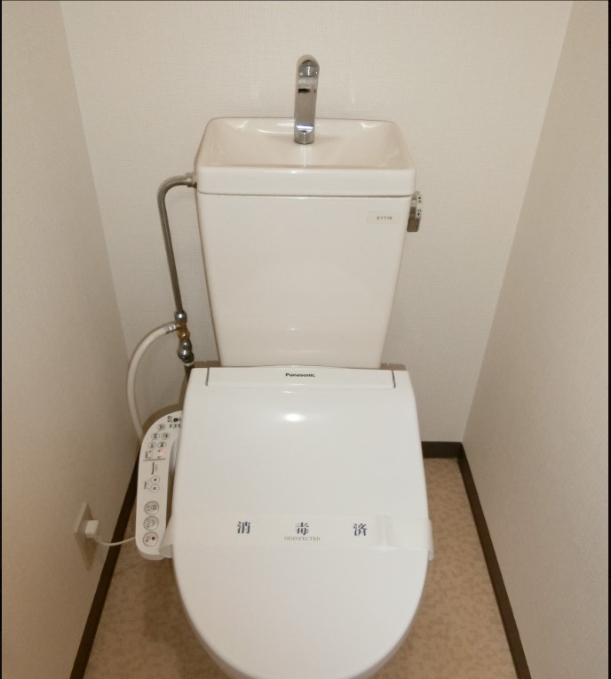 月村マンションNo.24のトイレ写真