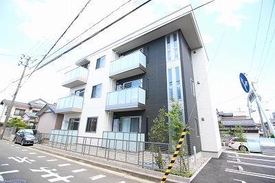 シャーメゾン堀之内の建物外観