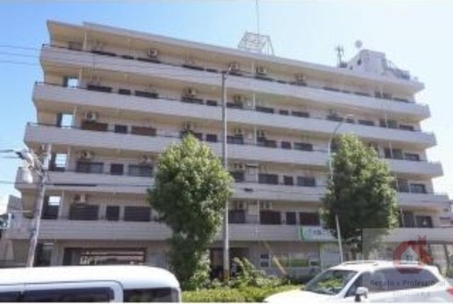 【大阪市住吉区墨江のマンションの建物外観】