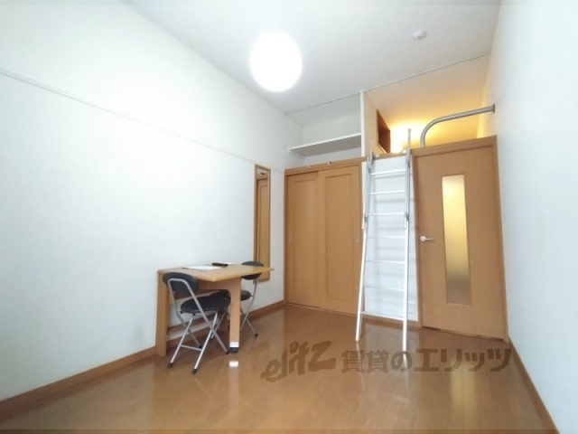 居室・リビング　洋室