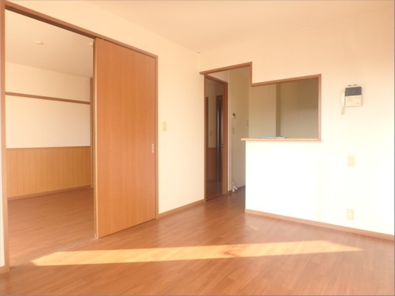 居室・リビング　図面と現状に相違がある場合には現状を優先