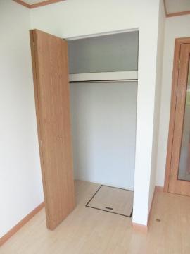 エスポアールＡ・Ｂ棟　収納　クローゼット