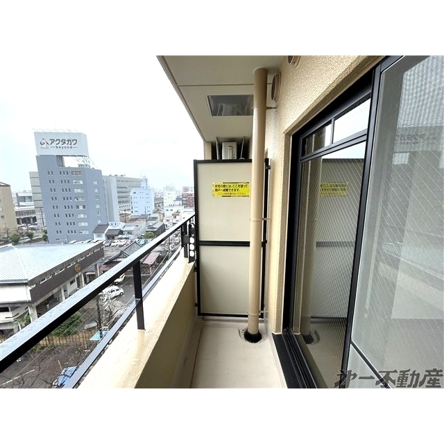 バルコニー　バルコニー